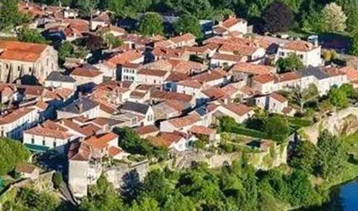 鞍山回乡建别墅为什么一定要选专业乡墅公司